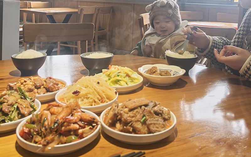 浙江省温州市龙湾区八仟客快餐店（沙城店）